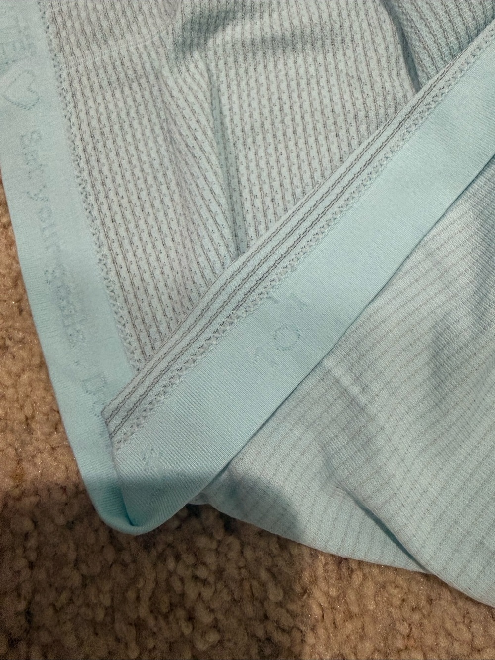 Lululemon Women’s Swiftly Tech Light Blue V-Neck Short Sleeve Top Size 10 - Picture 6 of 10